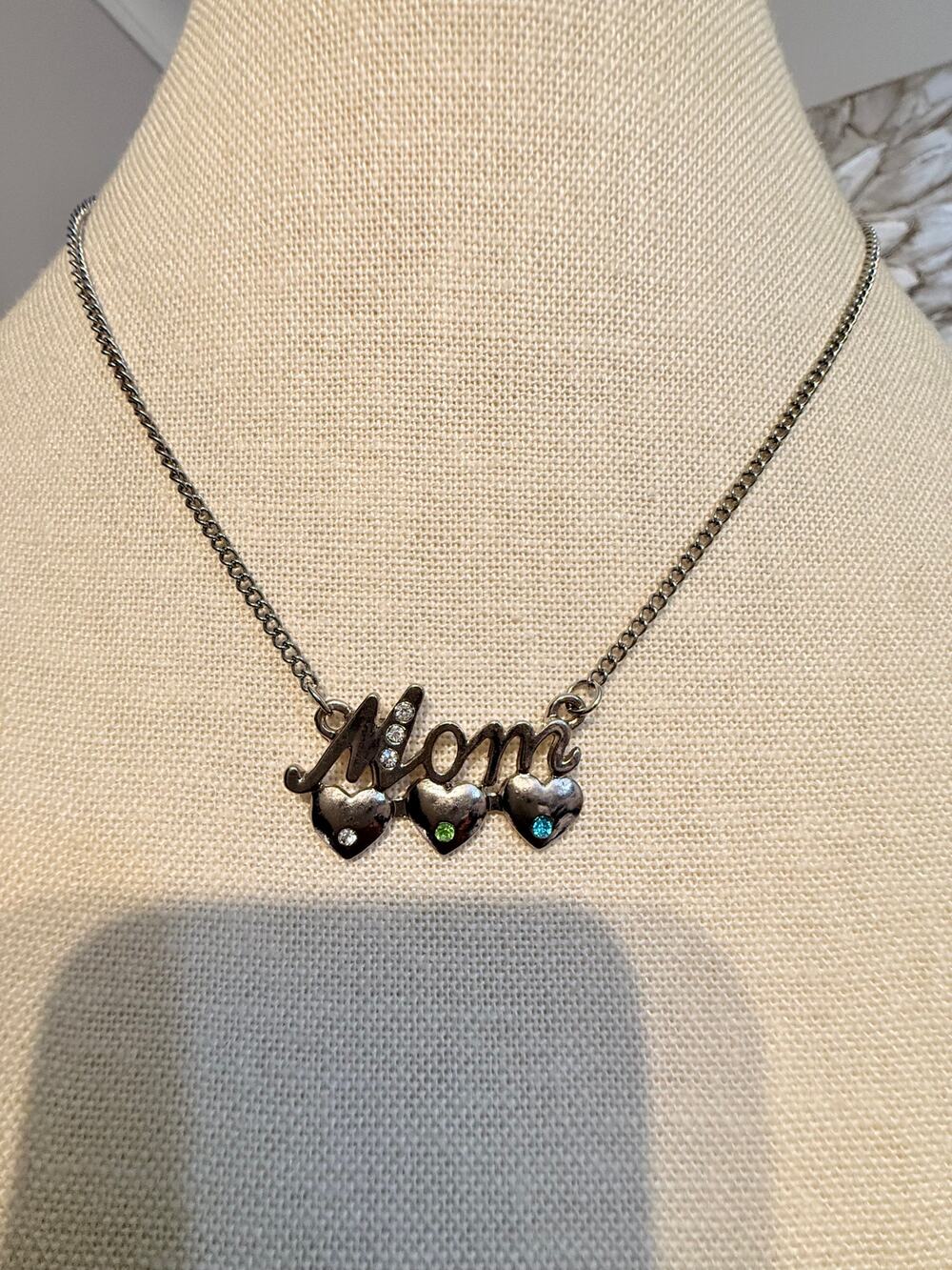Vintage Mom Heart Charm Necklace 16”+3”